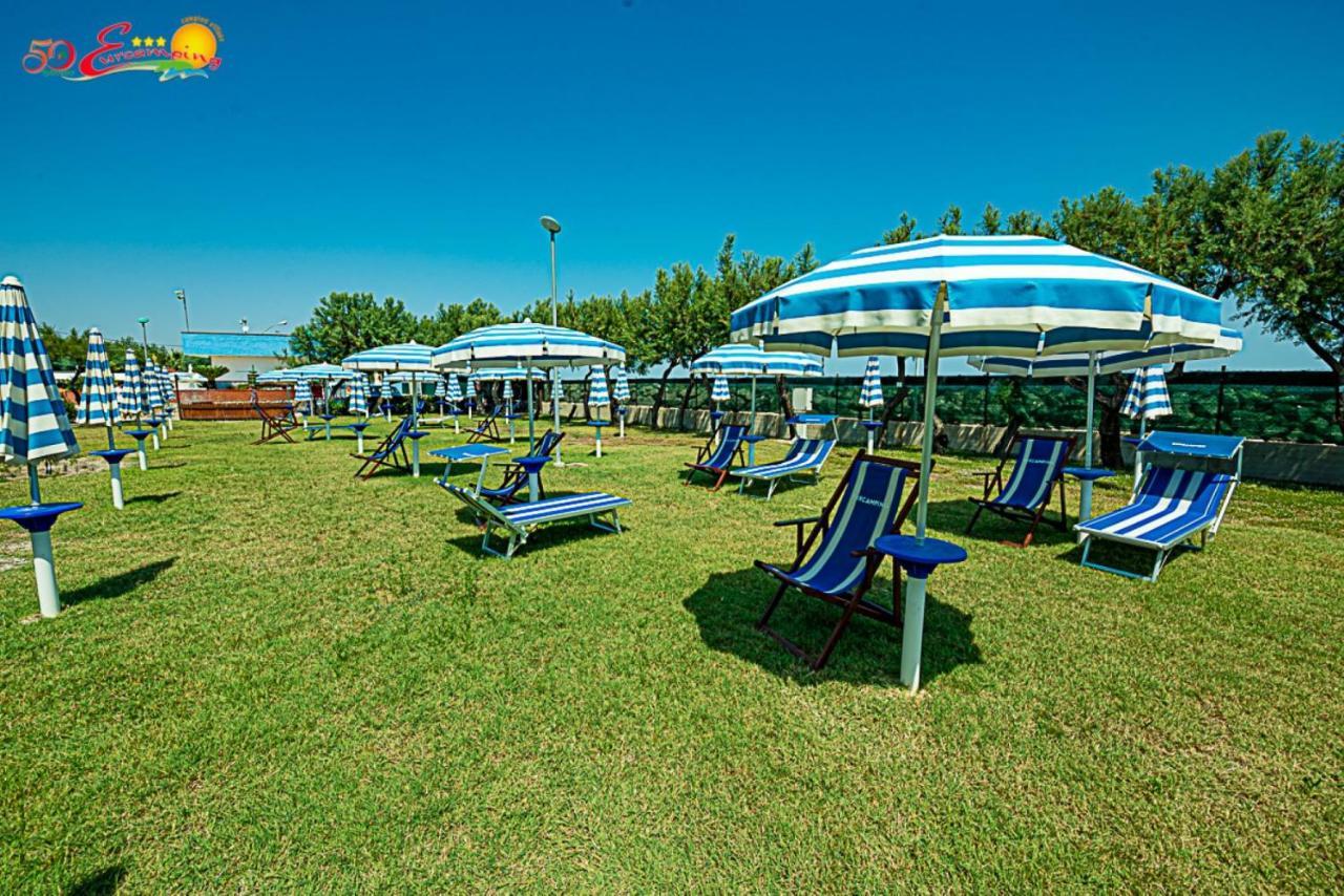 Club Del Sole Roseto Degli Abruzzi Easy Camping Village Екстериор снимка